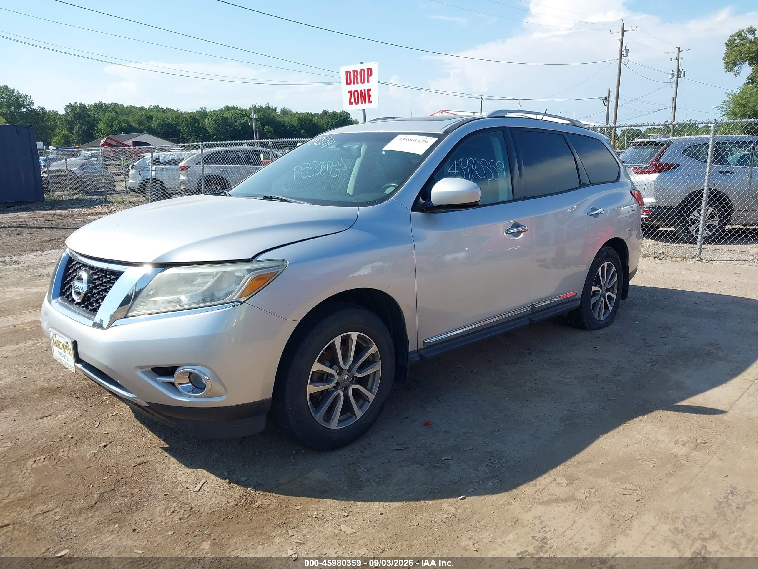2014 Nissan Pathfinder Sl Silver vin: 5N1AR2MM3EC662935