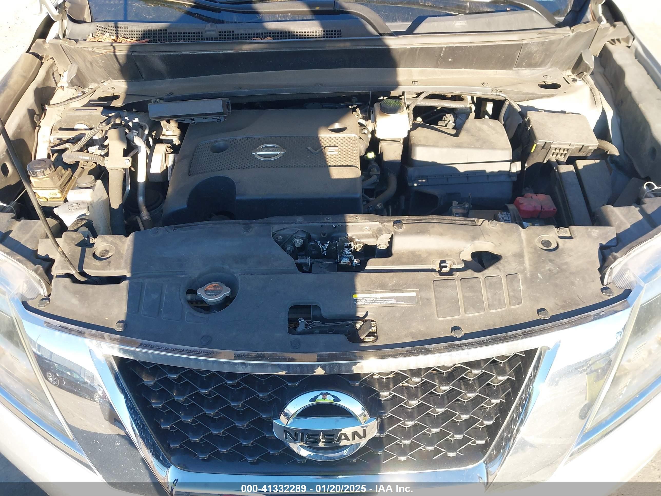2014 Nissan Pathfinder Platinum Silver vin: 5N1AR2MM3EC672008