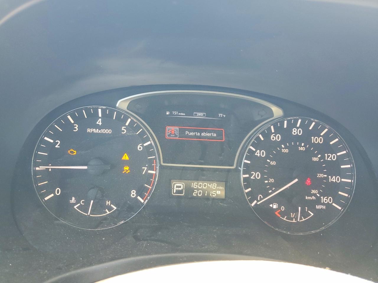 2014 Nissan Pathfinder S Silver vin: 5N1AR2MM3EC672008