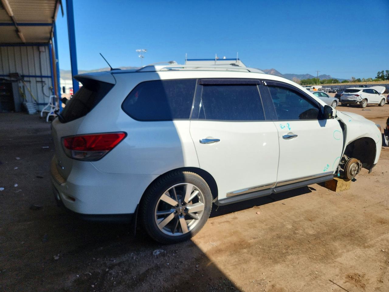 2014 Nissan Pathfinder Platinum White vin: 5N1AR2MM3EC677340