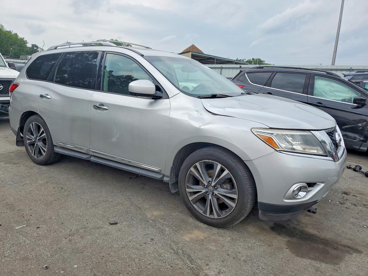 2014 Nissan Pathfinder S Серебряный vin: 5N1AR2MM3EC688595