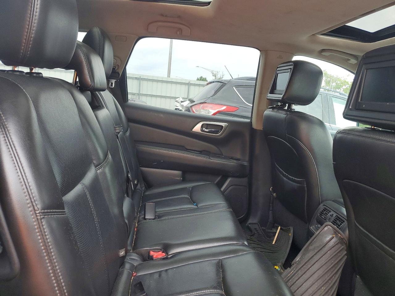 2014 Nissan Pathfinder S Серебряный vin: 5N1AR2MM3EC688595