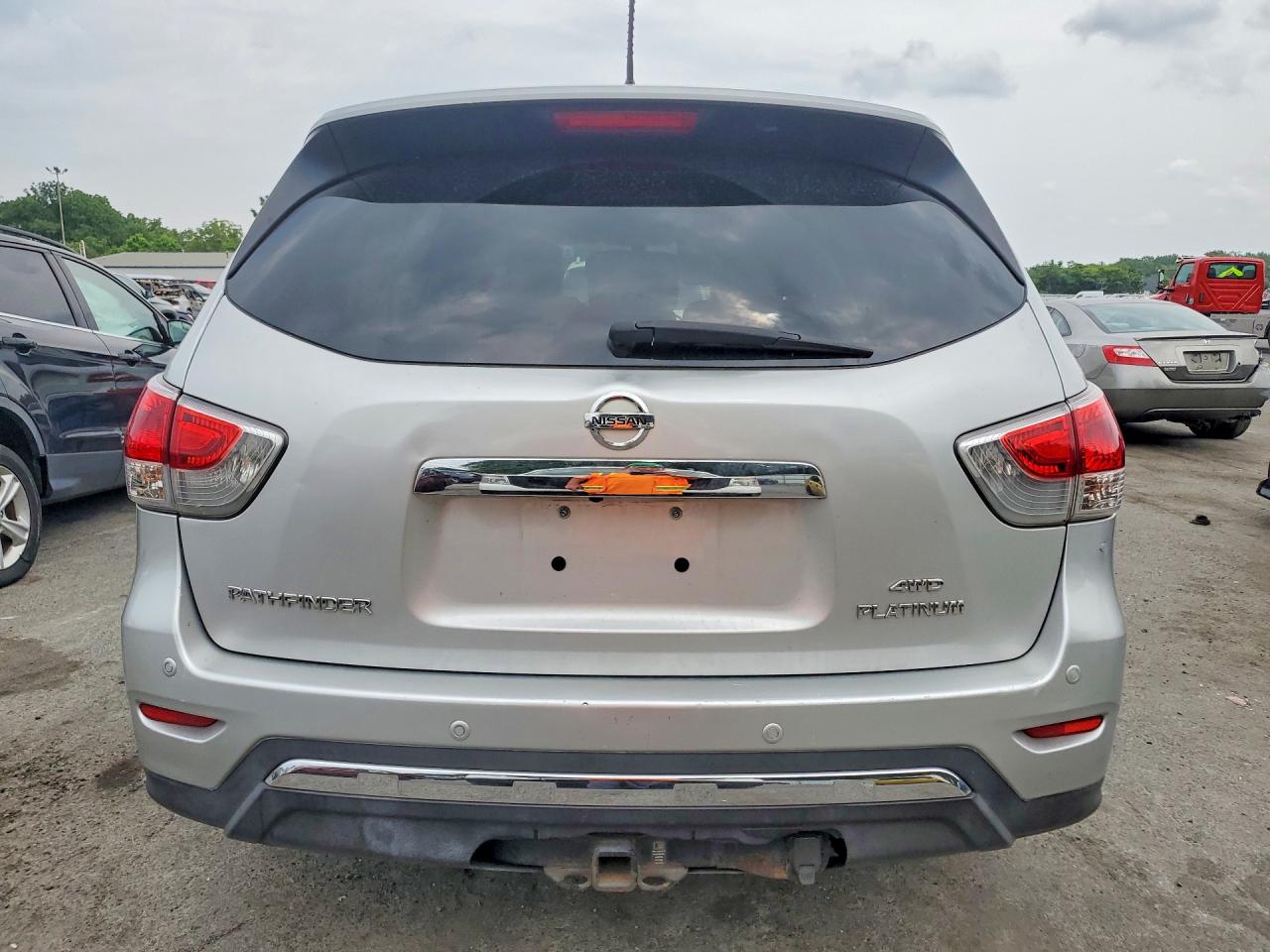 2014 Nissan Pathfinder S Серебряный vin: 5N1AR2MM3EC688595