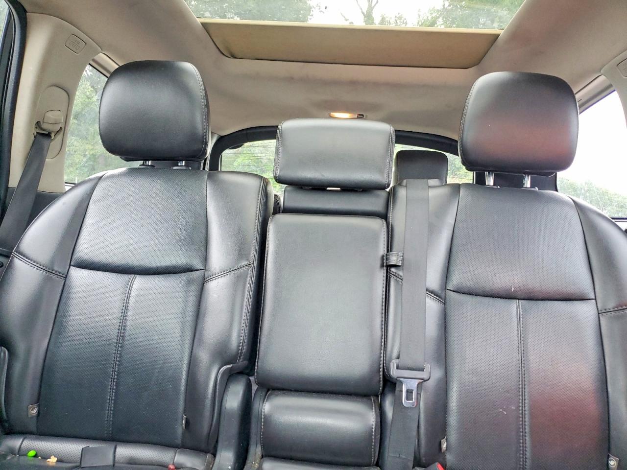2014 Nissan Pathfinder S Серебряный vin: 5N1AR2MM3EC688595