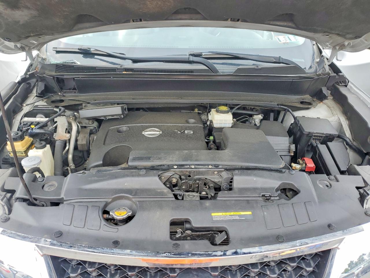 2014 Nissan Pathfinder S Серебряный vin: 5N1AR2MM3EC688595