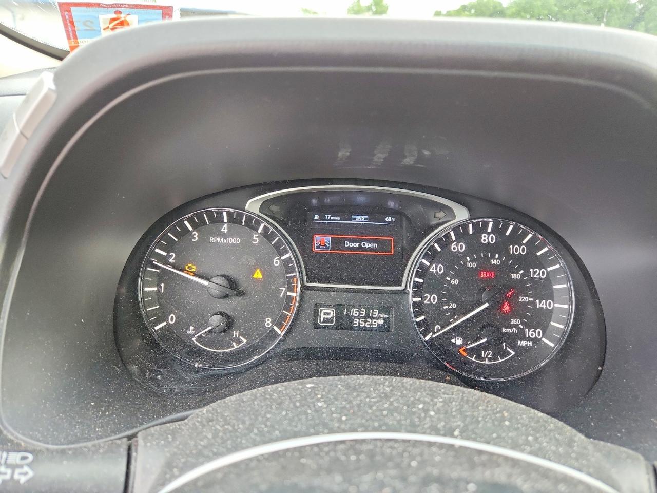 2014 Nissan Pathfinder S Silver vin: 5N1AR2MM3EC690671