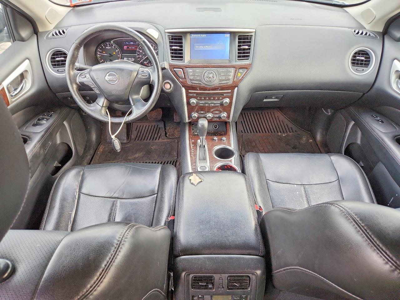 2014 Nissan Pathfinder S Silver vin: 5N1AR2MM3EC690671