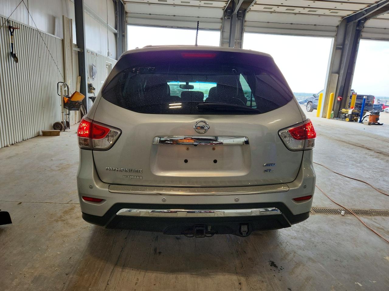 2014 Nissan Pathfinder Sl Silver vin: 5N1AR2MM3EC707288