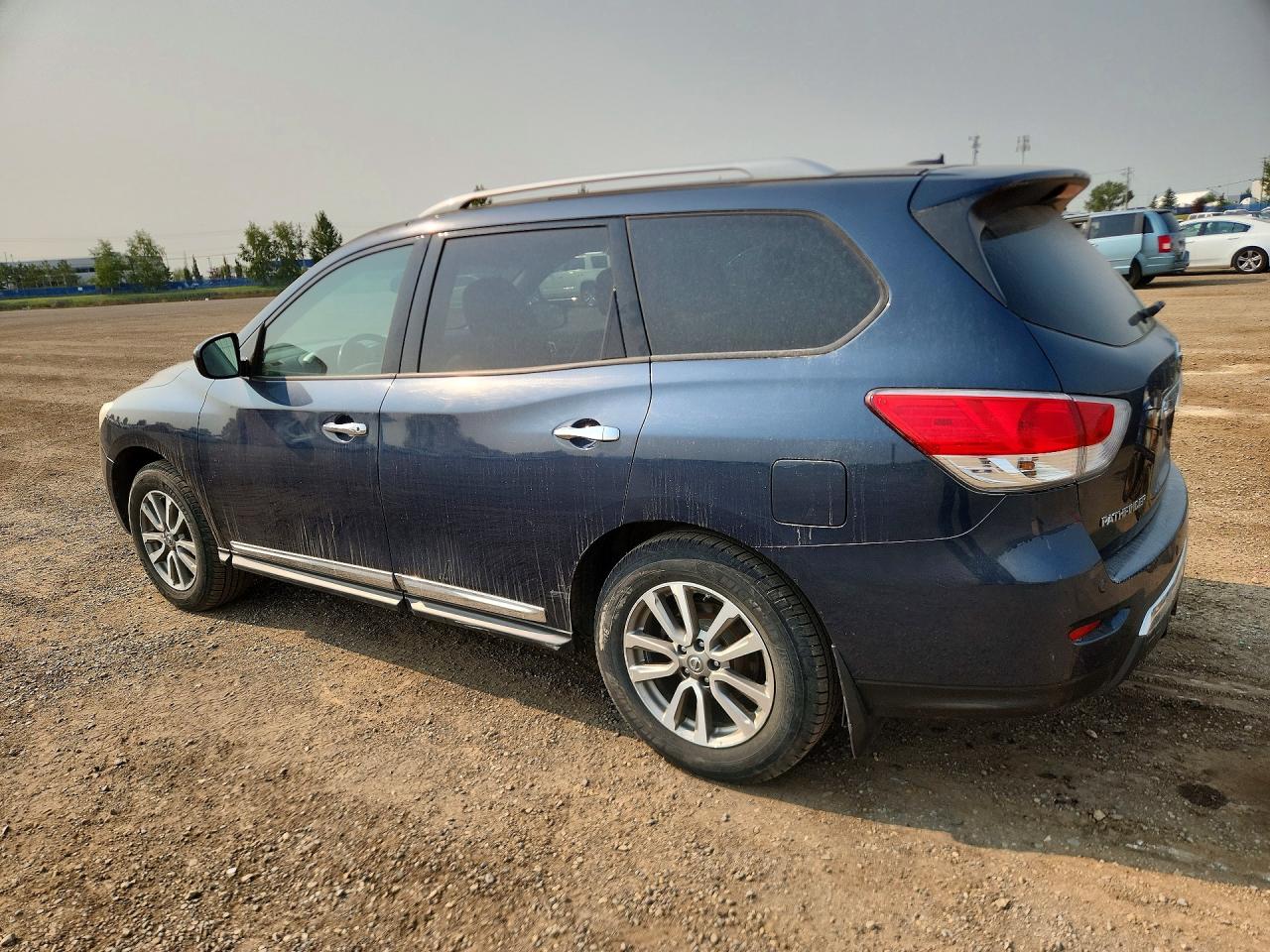 2014 Nissan Pathfinder S Blue vin: 5N1AR2MM3EC710045