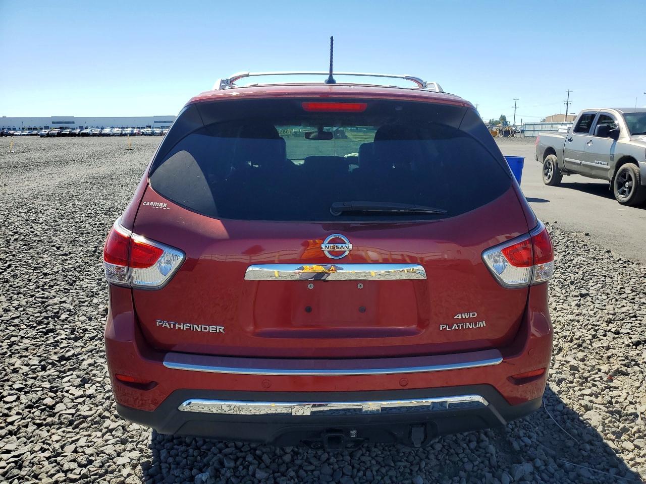 2014 Nissan Pathfinder S Red vin: 5N1AR2MM3EC730540