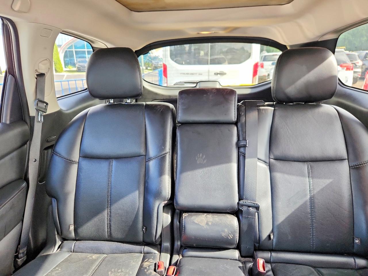 2014 Nissan Pathfinder S Silver vin: 5N1AR2MM3EC735771