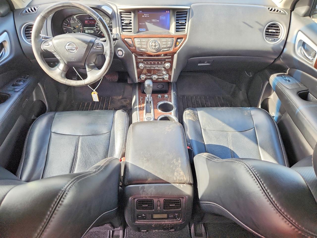 2014 Nissan Pathfinder S Silver vin: 5N1AR2MM3EC735771