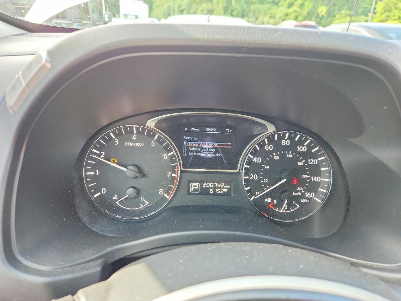 2014 Nissan Pathfinder S Silver vin: 5N1AR2MM3EC735771