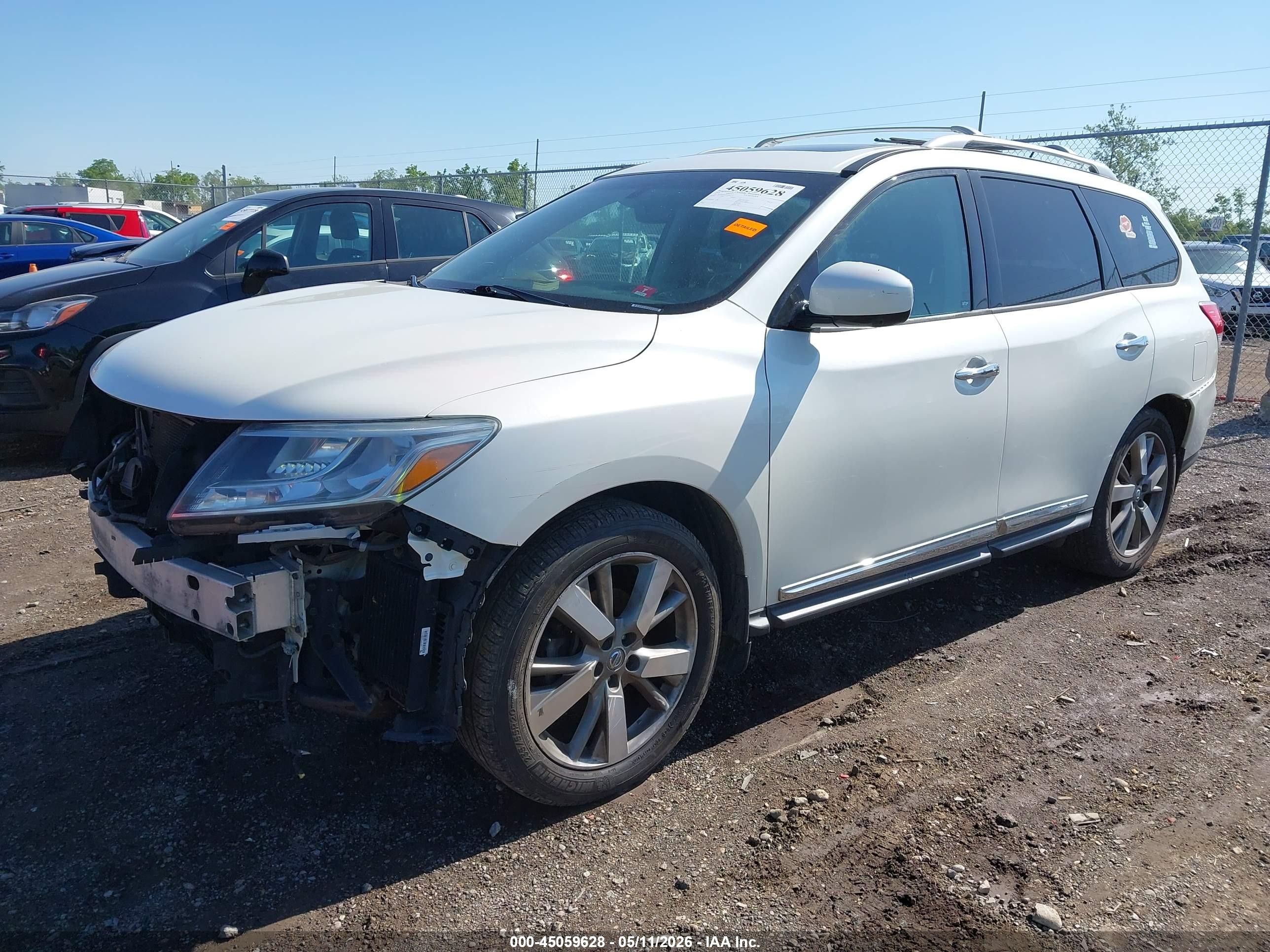 2015 Nissan Pathfinder Platinum White vin: 5N1AR2MM3FC602218