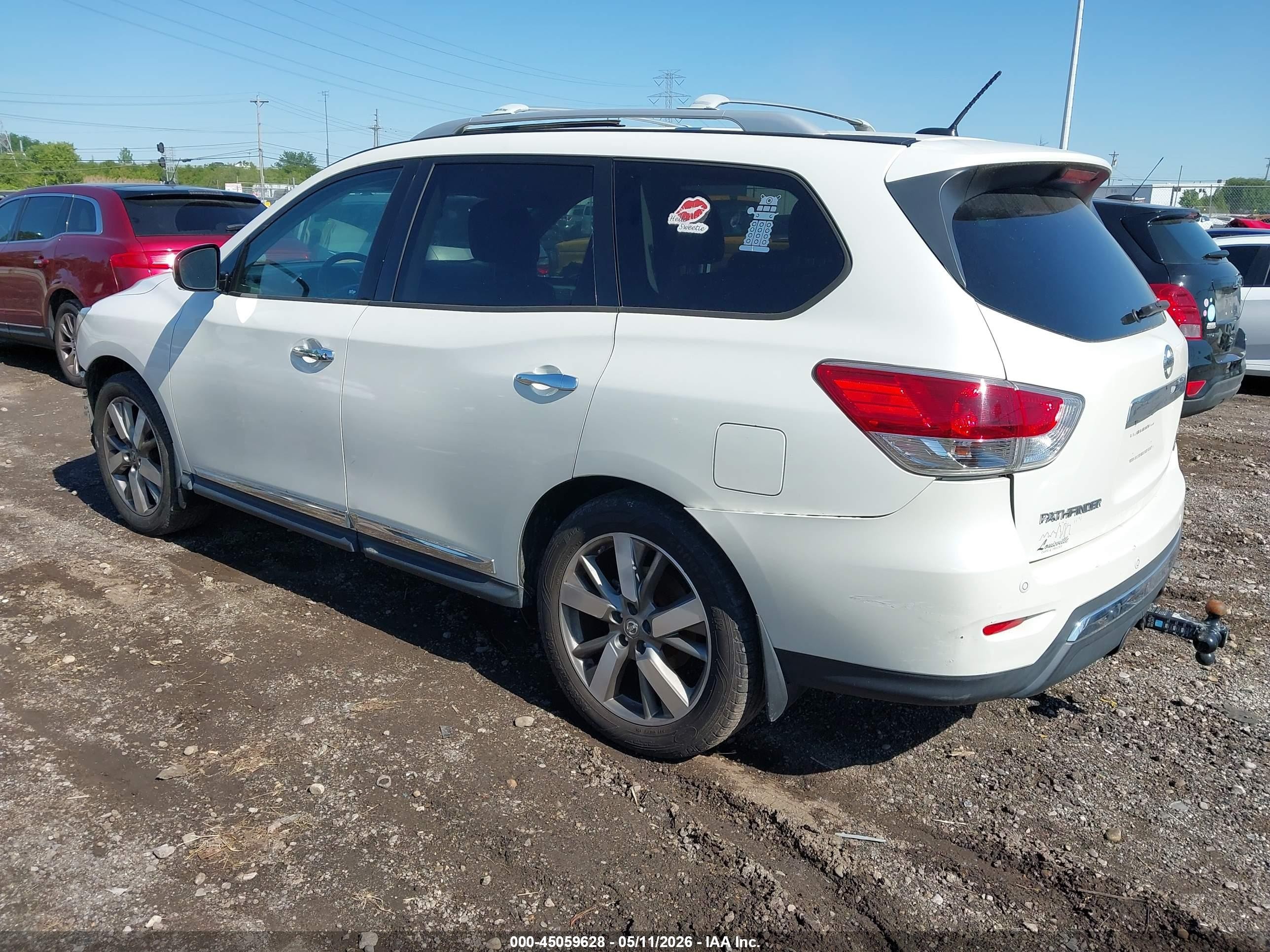 2015 Nissan Pathfinder Platinum White vin: 5N1AR2MM3FC602218