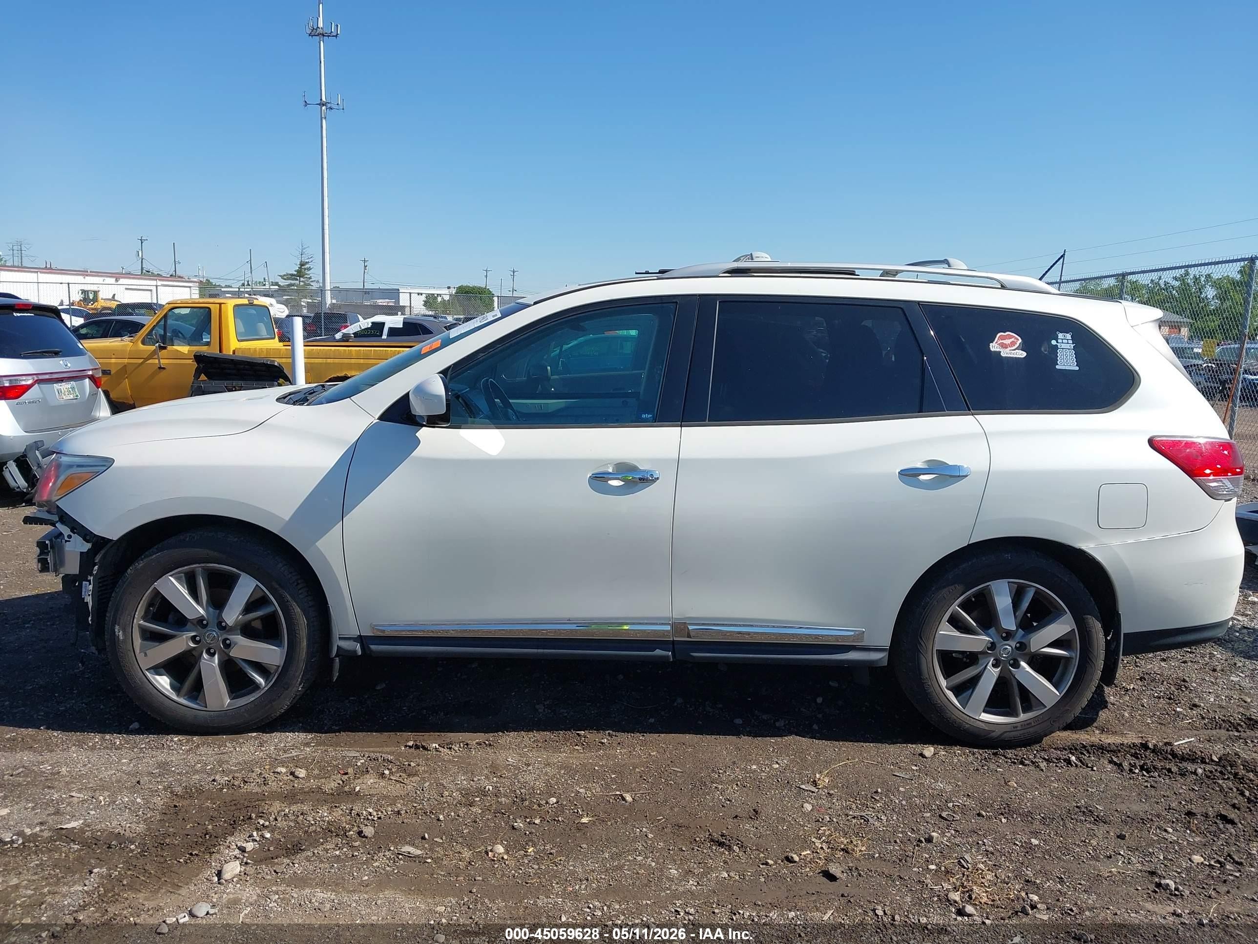 2015 Nissan Pathfinder Platinum White vin: 5N1AR2MM3FC602218