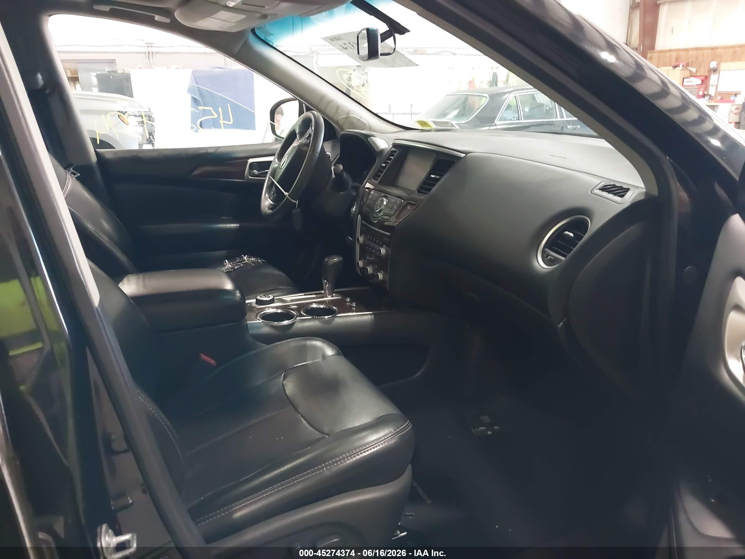 2015 Nissan Pathfinder Platinum Black vin: 5N1AR2MM3FC605118