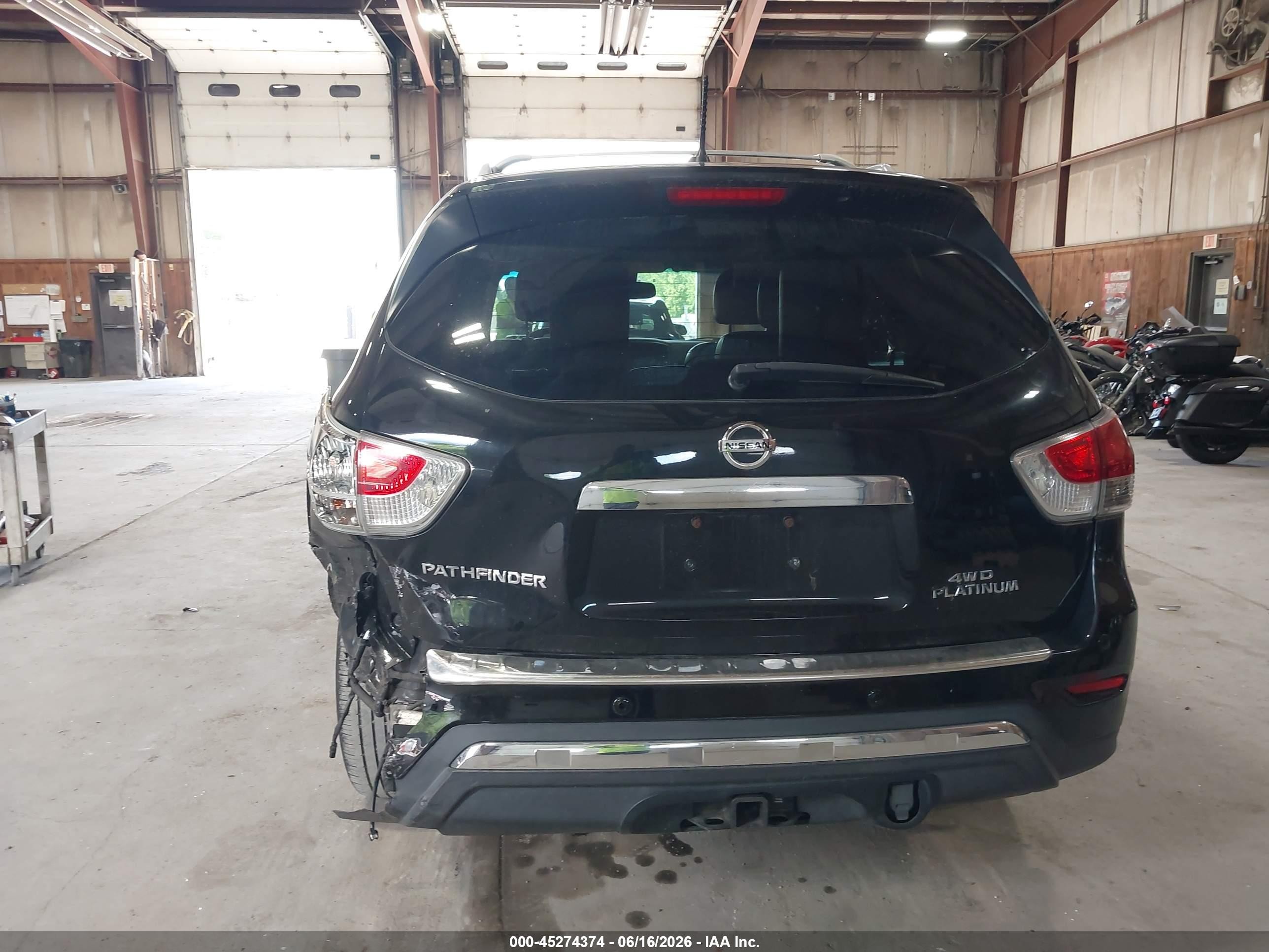 2015 Nissan Pathfinder Platinum Black vin: 5N1AR2MM3FC605118