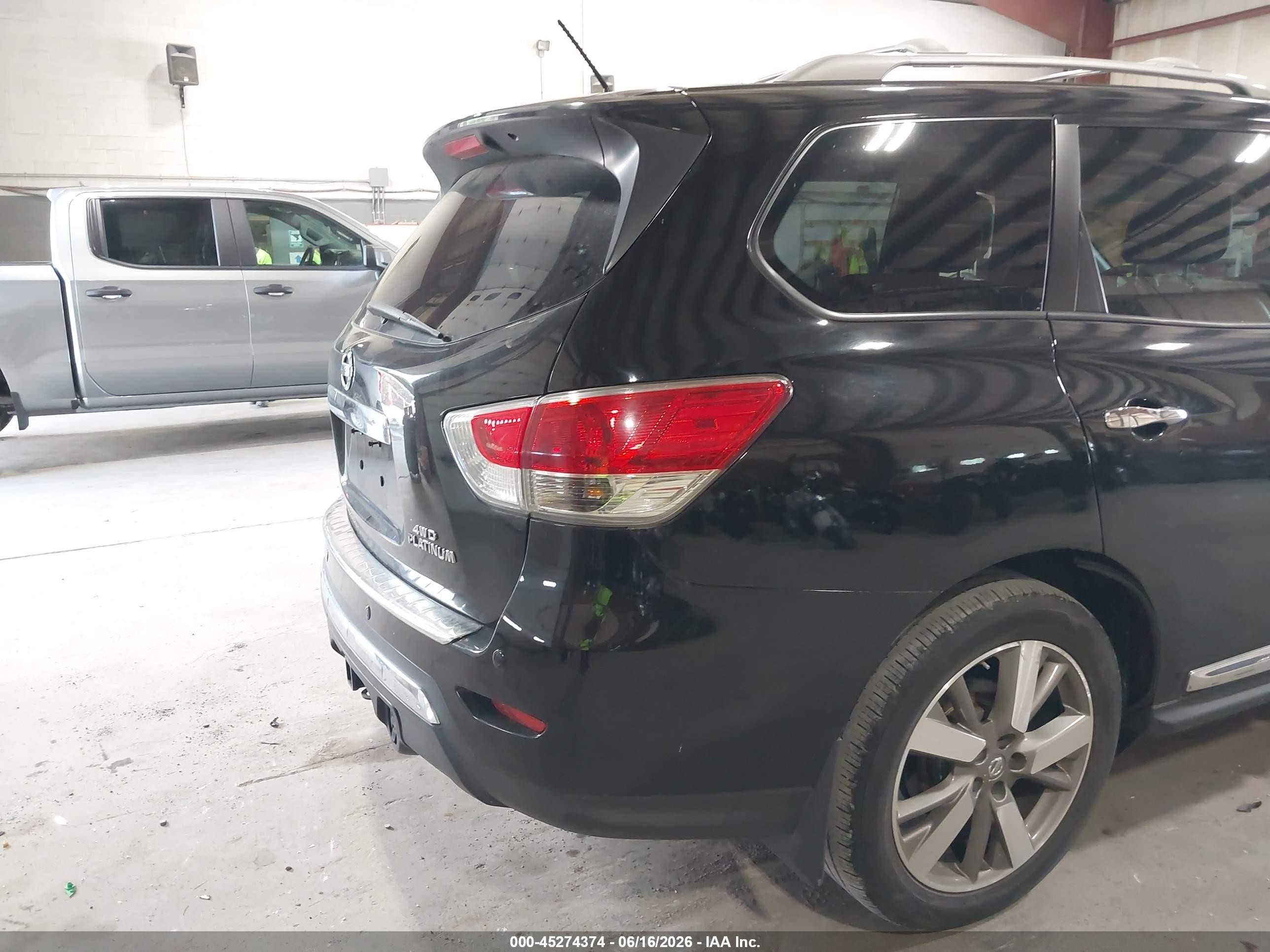 2015 Nissan Pathfinder Platinum Black vin: 5N1AR2MM3FC605118