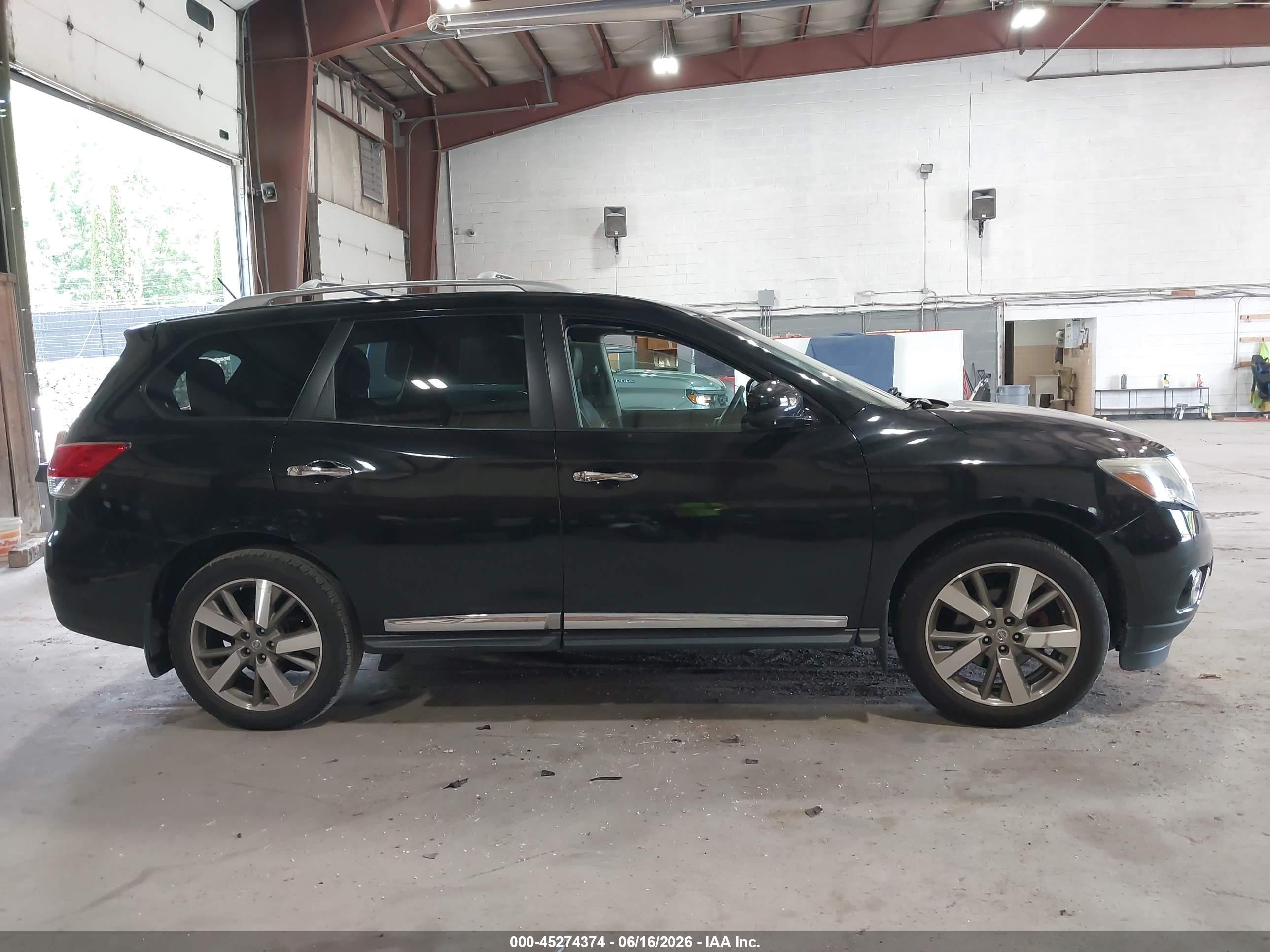 2015 Nissan Pathfinder Platinum Black vin: 5N1AR2MM3FC605118