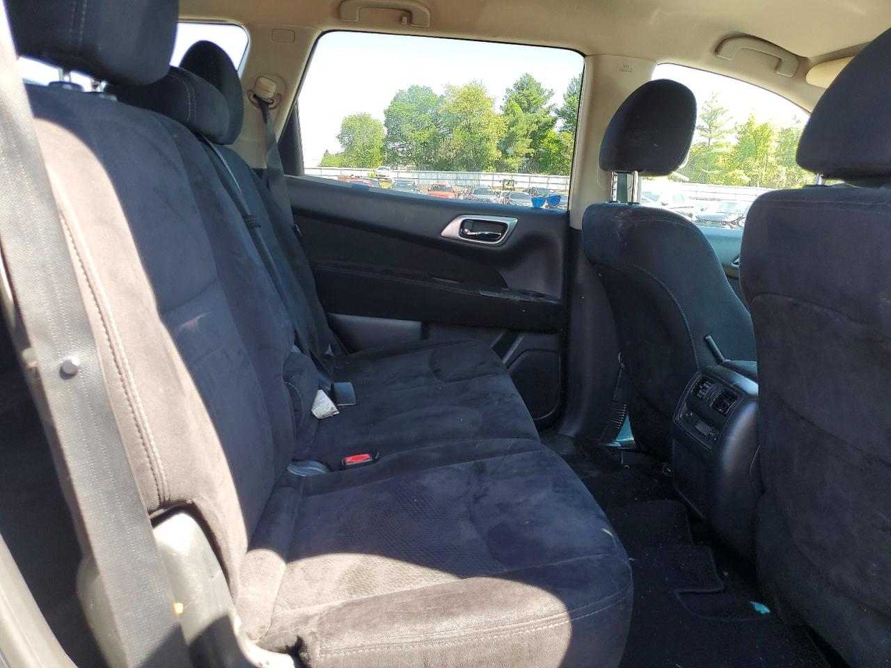 2015 Nissan Pathfinder Sv Gray vin: 5N1AR2MM3FC606852