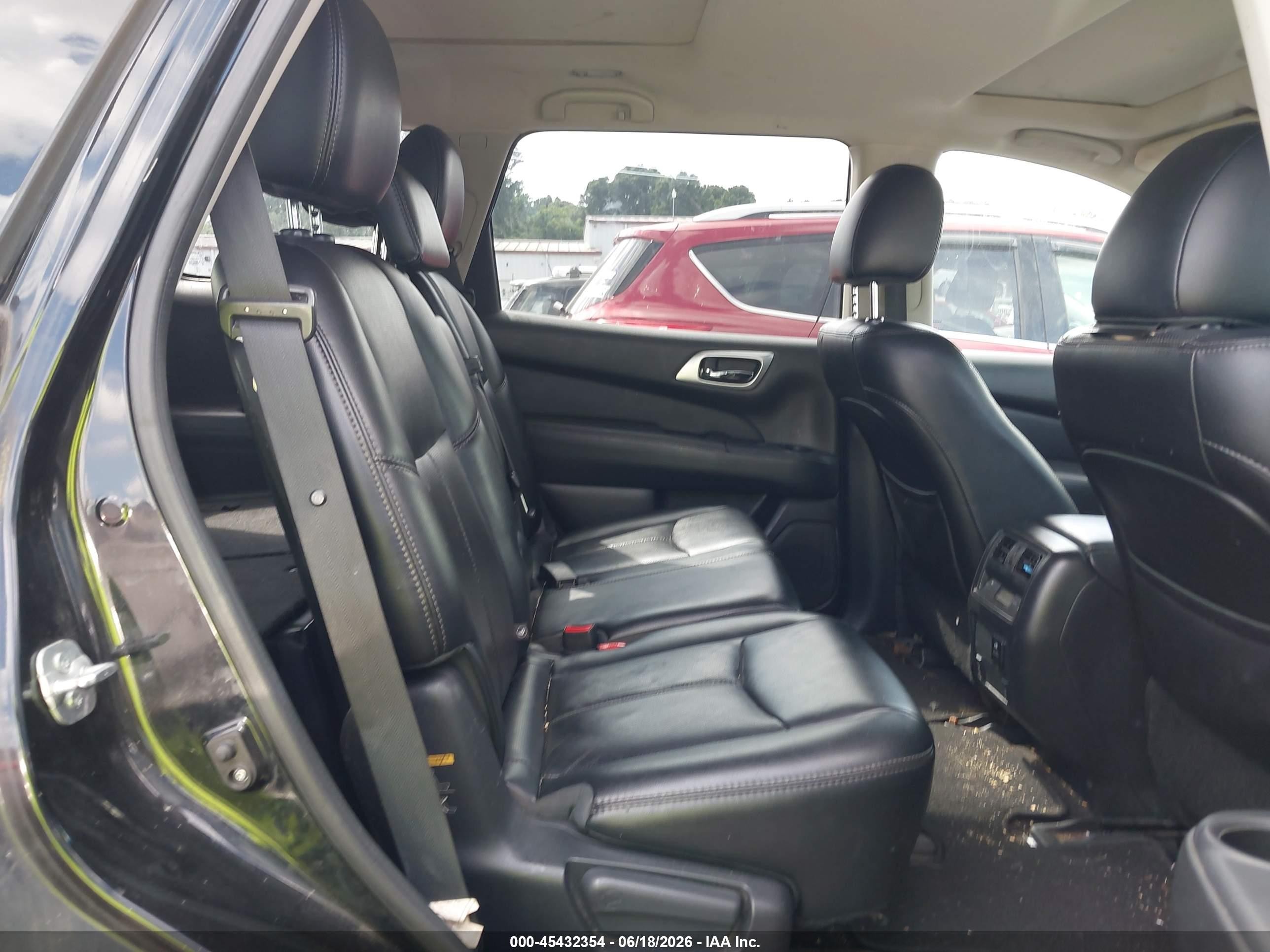 2015 Nissan Pathfinder Platinum Black vin: 5N1AR2MM3FC612148