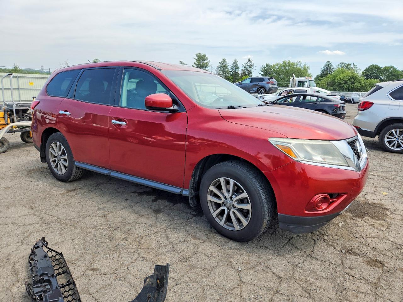 2015 Nissan Pathfinder S Red vin: 5N1AR2MM3FC619617