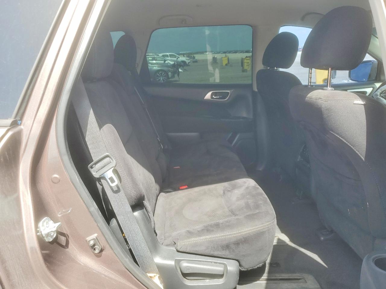 2015 Nissan Pathfinder S Brown vin: 5N1AR2MM3FC620170