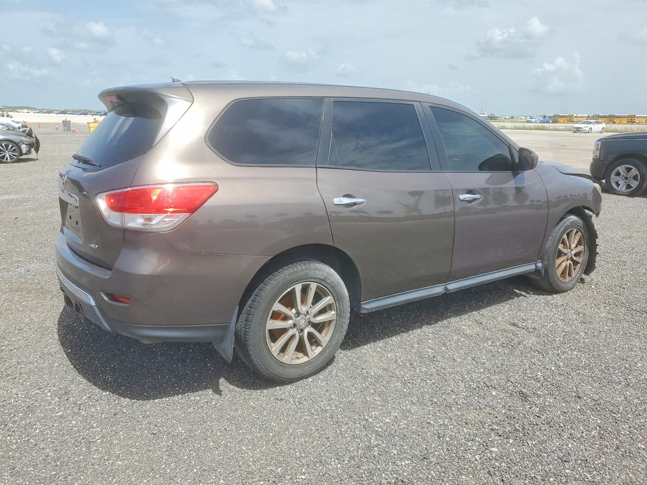 2015 Nissan Pathfinder S Brown vin: 5N1AR2MM3FC620170