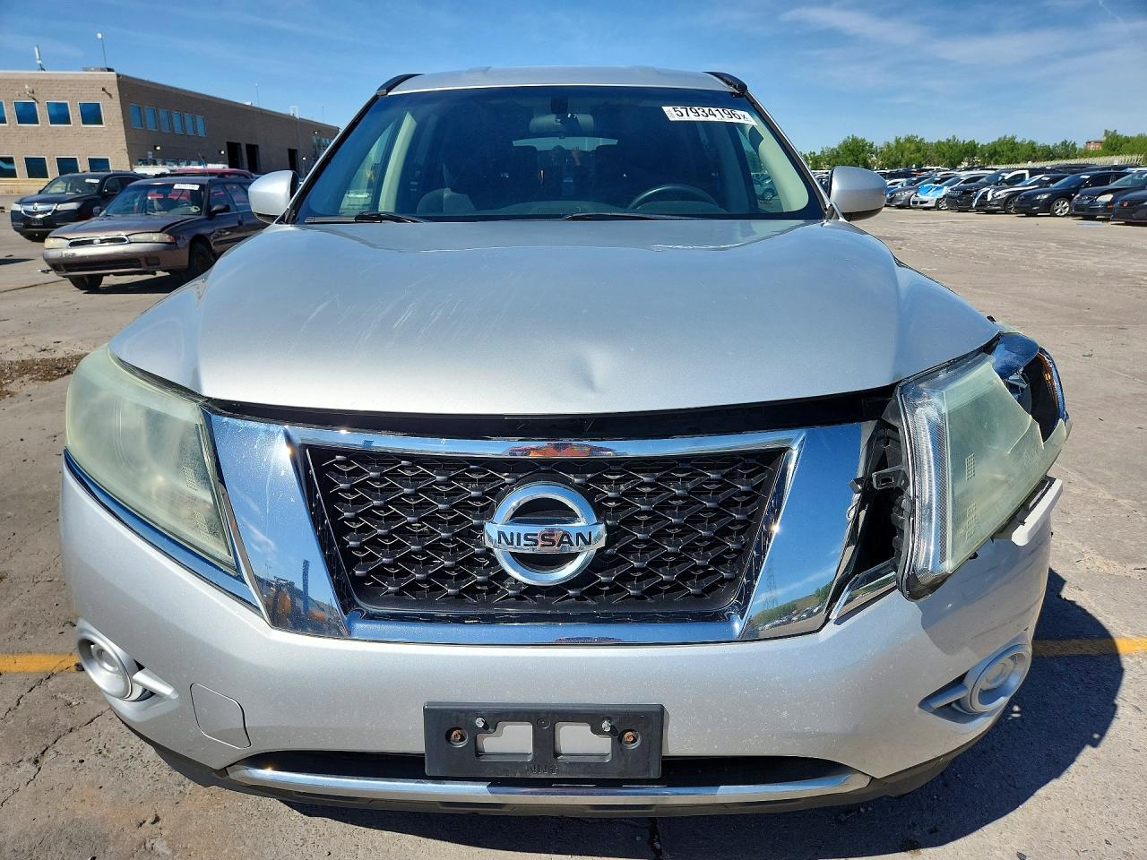 2015 Nissan Pathfinder S Silver vin: 5N1AR2MM3FC623019