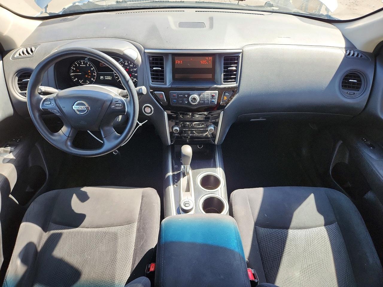 2015 Nissan Pathfinder S Silver vin: 5N1AR2MM3FC623019