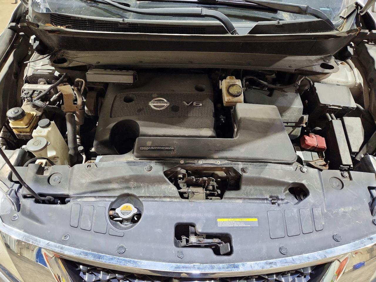 2015 Nissan Pathfinder Platinum Серебряный vin: 5N1AR2MM3FC632531