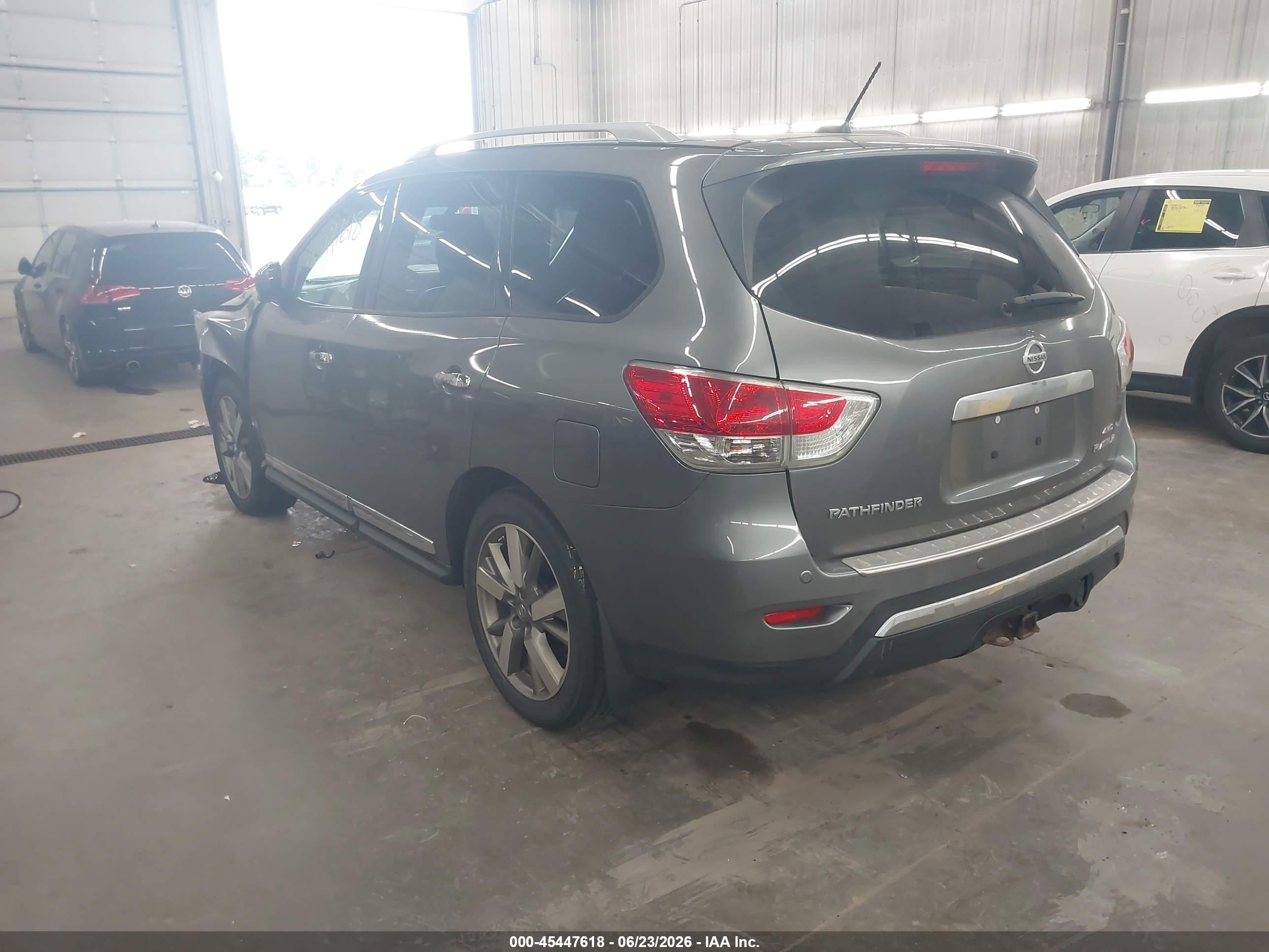 2015 Nissan Pathfinder Platinum/s/sl/sv Gray vin: 5N1AR2MM3FC642203