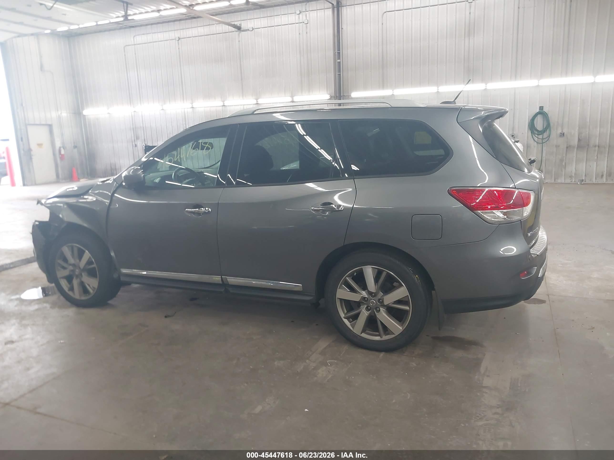 2015 Nissan Pathfinder Platinum/s/sl/sv Gray vin: 5N1AR2MM3FC642203