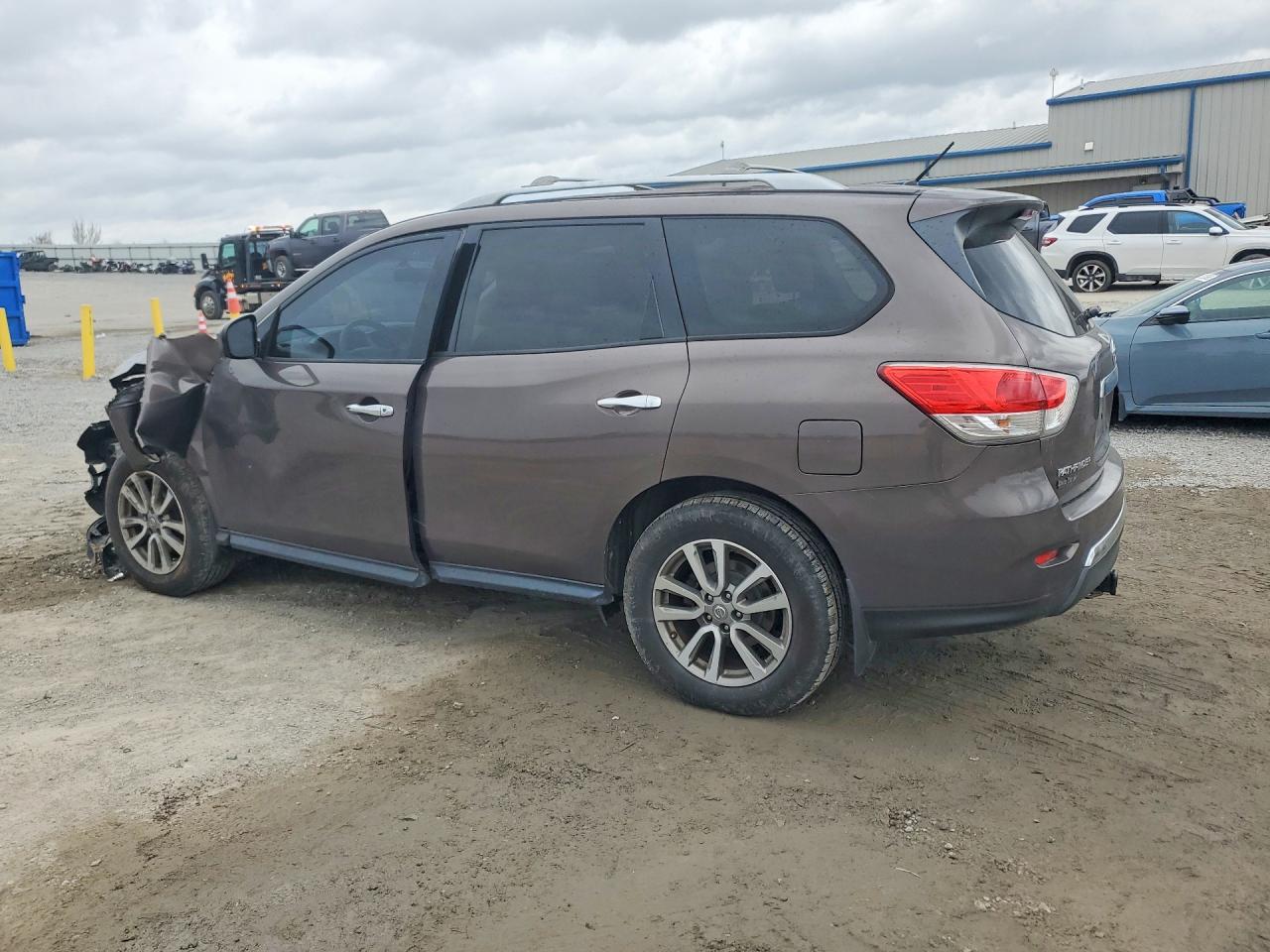 2015 Nissan Pathfinder S Угольный vin: 5N1AR2MM3FC646834