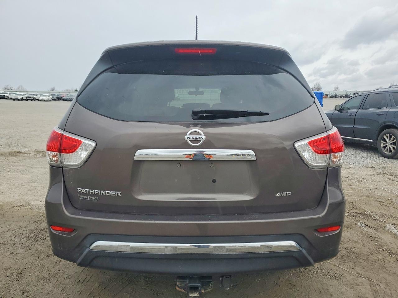 2015 Nissan Pathfinder S Угольный vin: 5N1AR2MM3FC646834