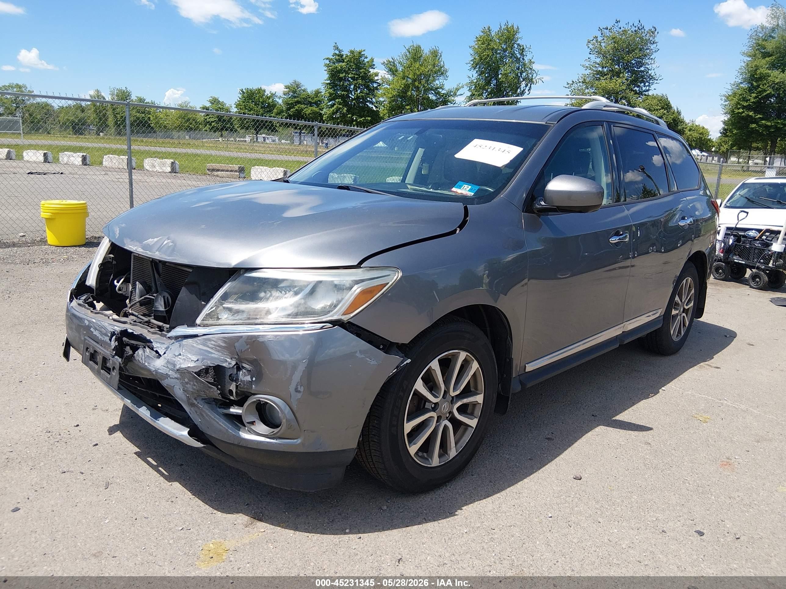 2015 Nissan Pathfinder Sl Серый vin: 5N1AR2MM3FC663312