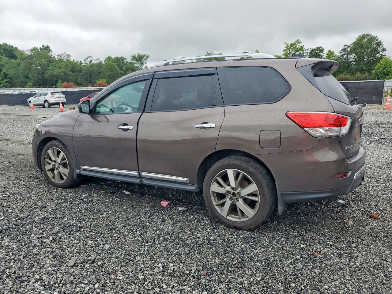 2015 Nissan Pathfinder Charcoal vin: 5N1AR2MM3FC684113