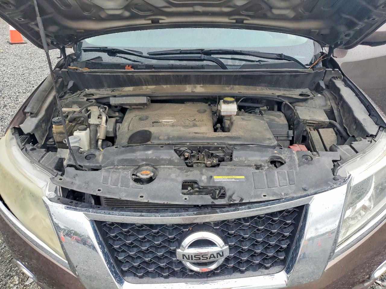 2015 Nissan Pathfinder Charcoal vin: 5N1AR2MM3FC684113