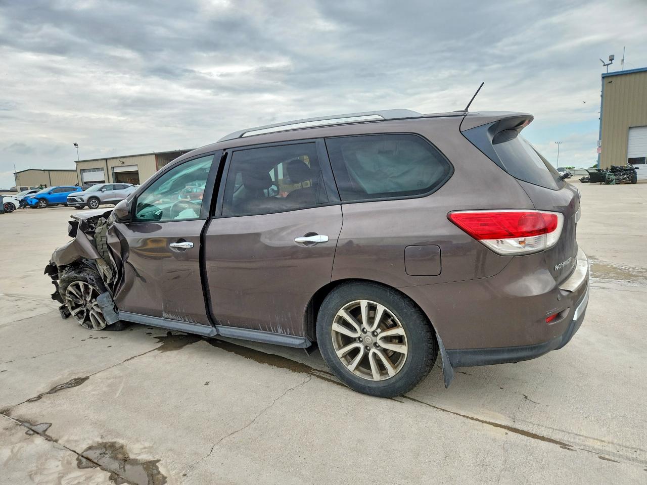 2015 Nissan Pathfinder Sv Tan vin: 5N1AR2MM3FC715988