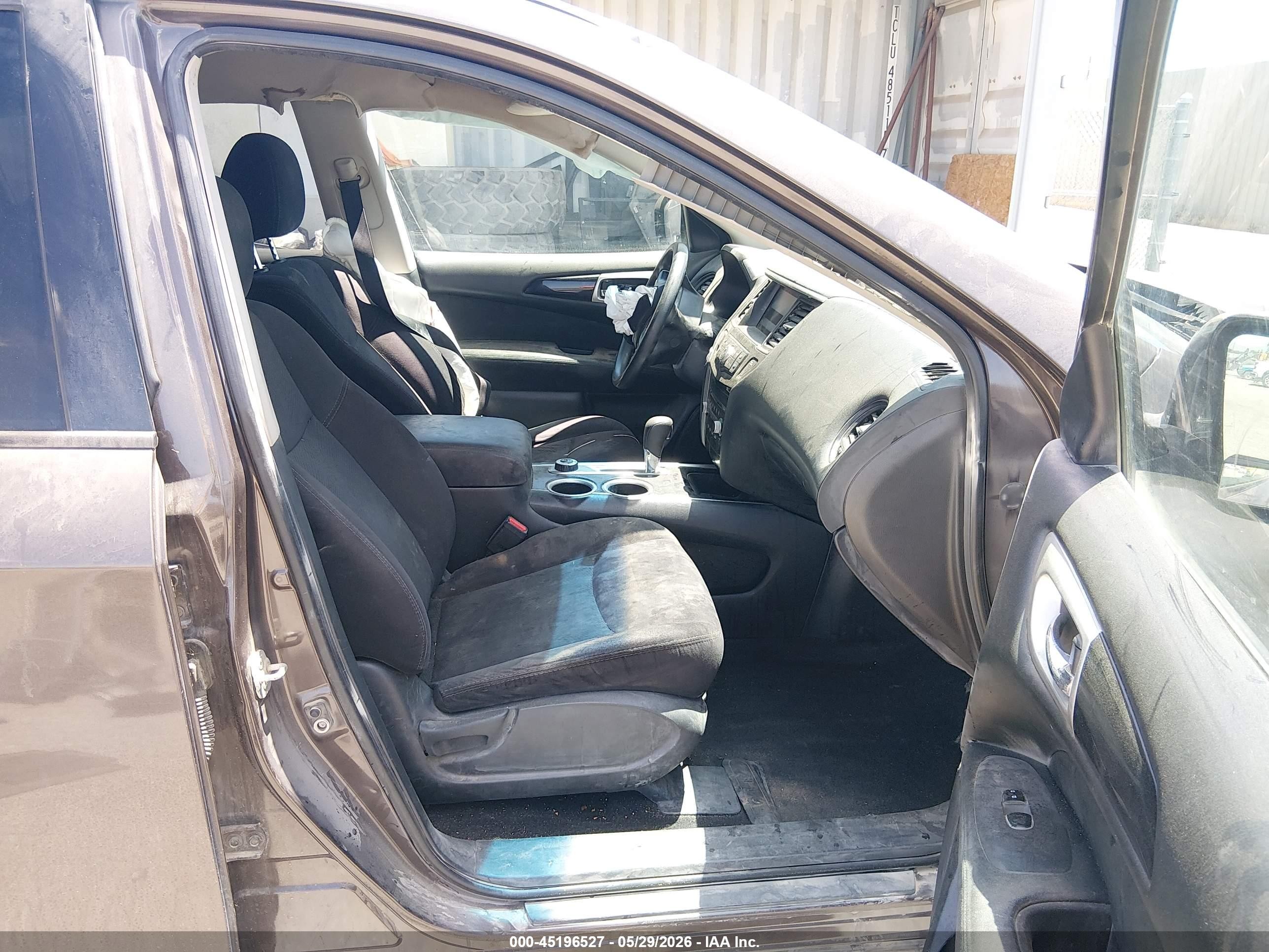 2015 Nissan Pathfinder S Brown vin: 5N1AR2MM3FC716820