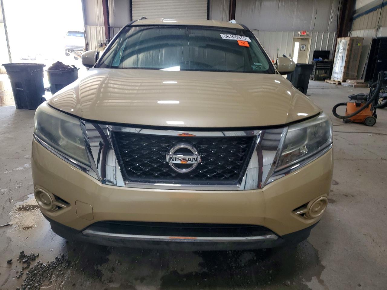 2013 Nissan Pathfinder S Gold vin: 5N1AR2MM4DC611877