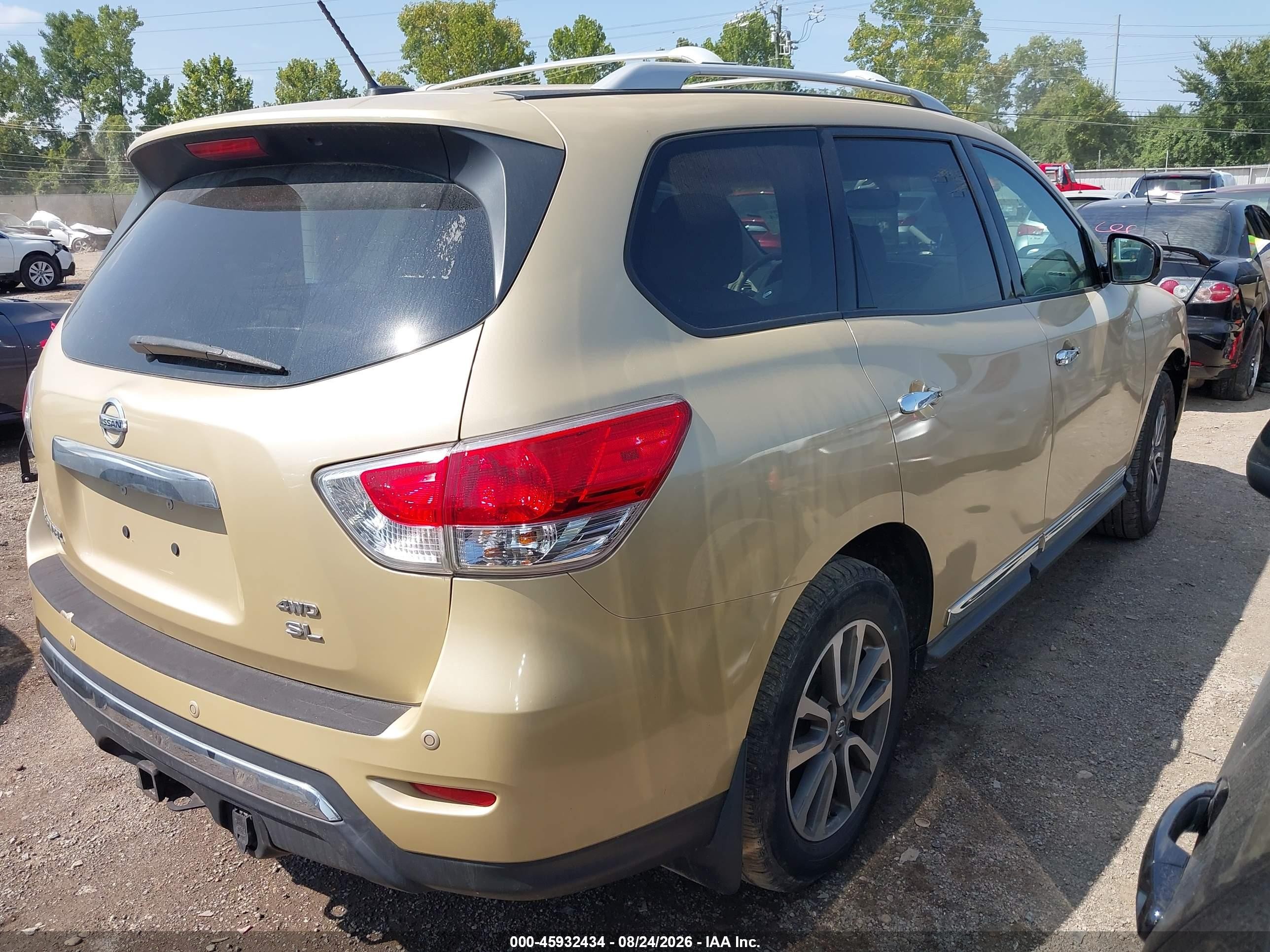 2013 Nissan Pathfinder Sl Золотой vin: 5N1AR2MM4DC625116
