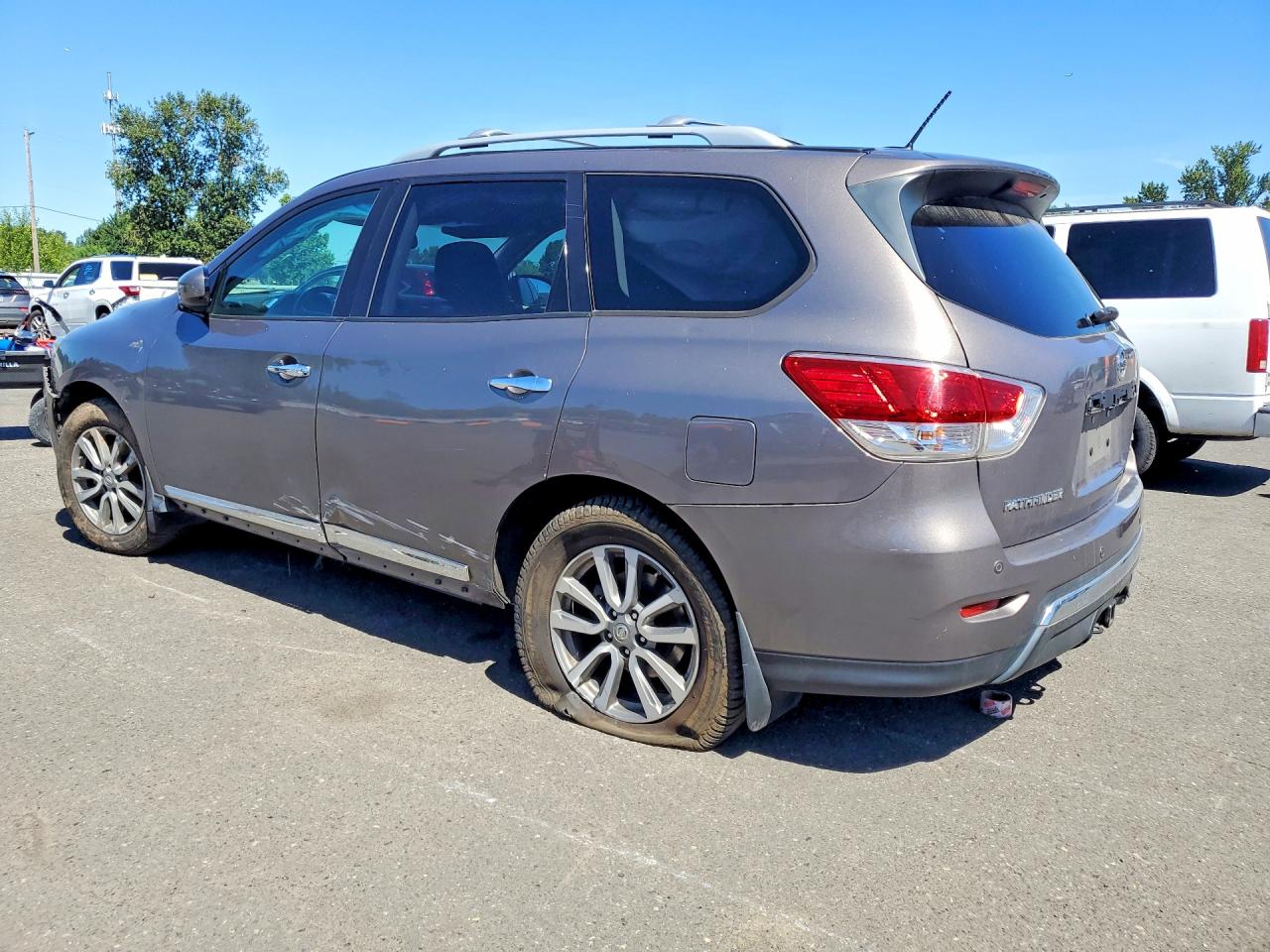 2013 Nissan Pathfinder S Gray vin: 5N1AR2MM4DC632146