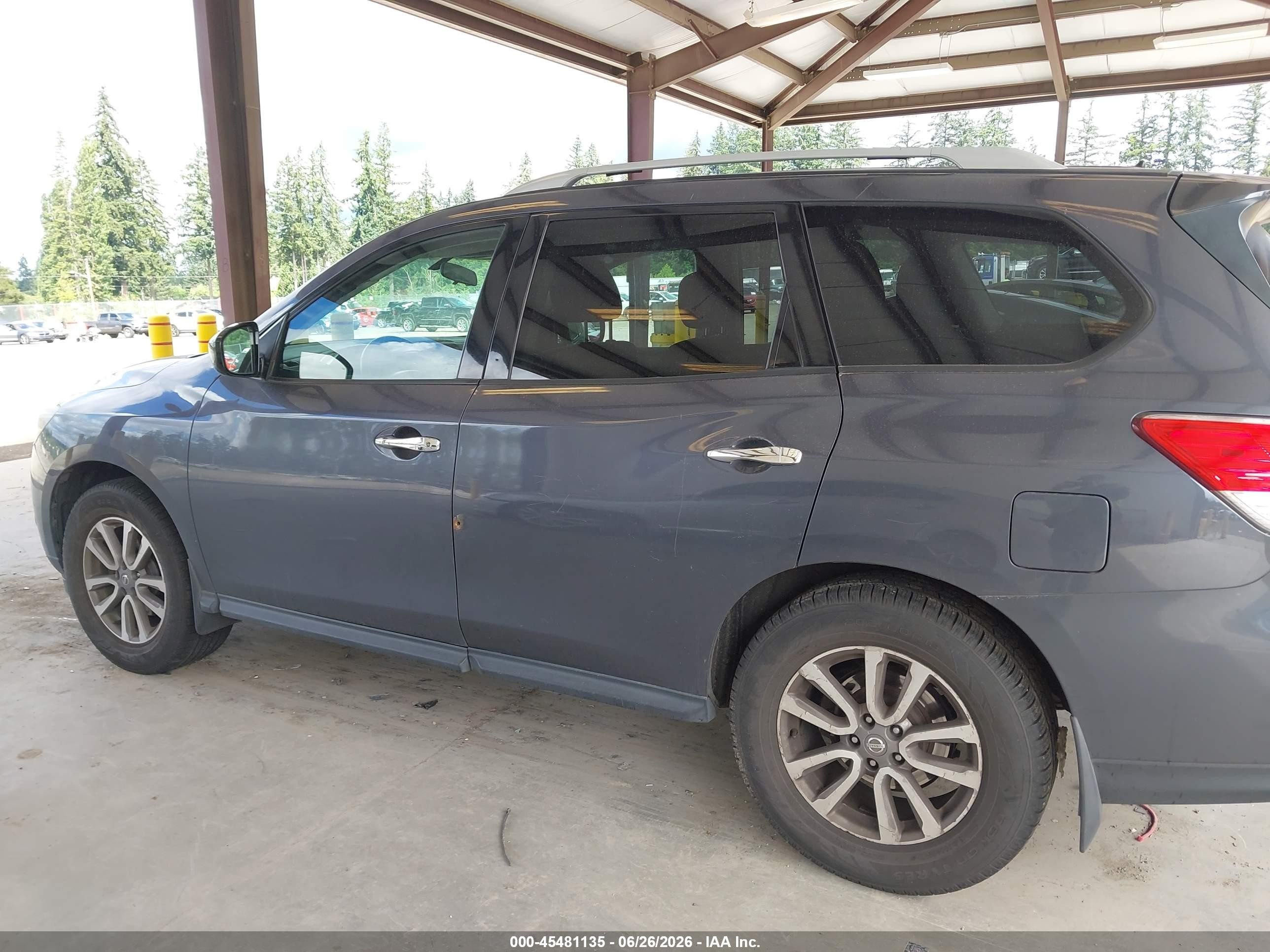 2013 Nissan Pathfinder Sv Gray vin: 5N1AR2MM4DC632812