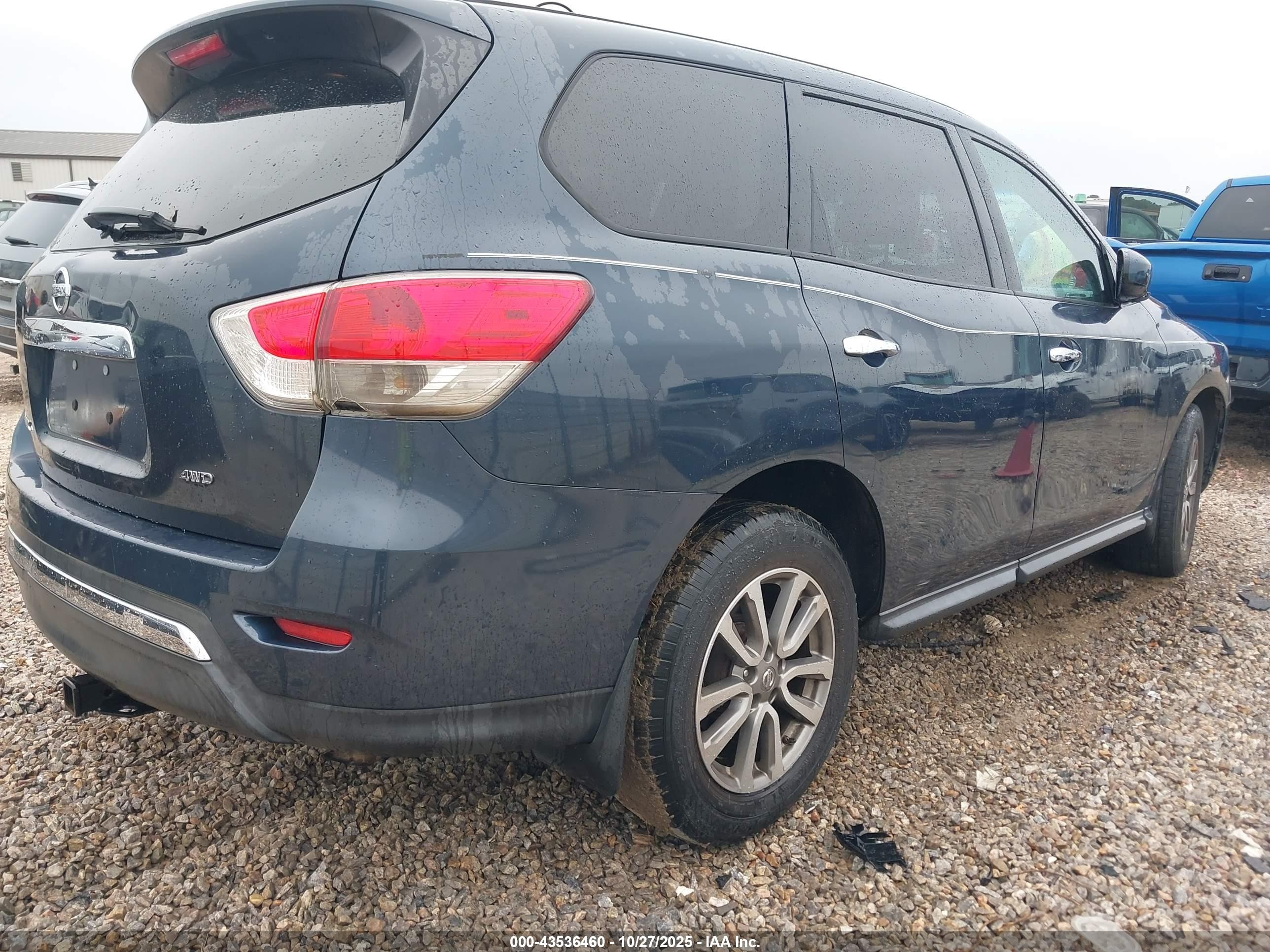 2013 Nissan Pathfinder S Blue vin: 5N1AR2MM4DC659606