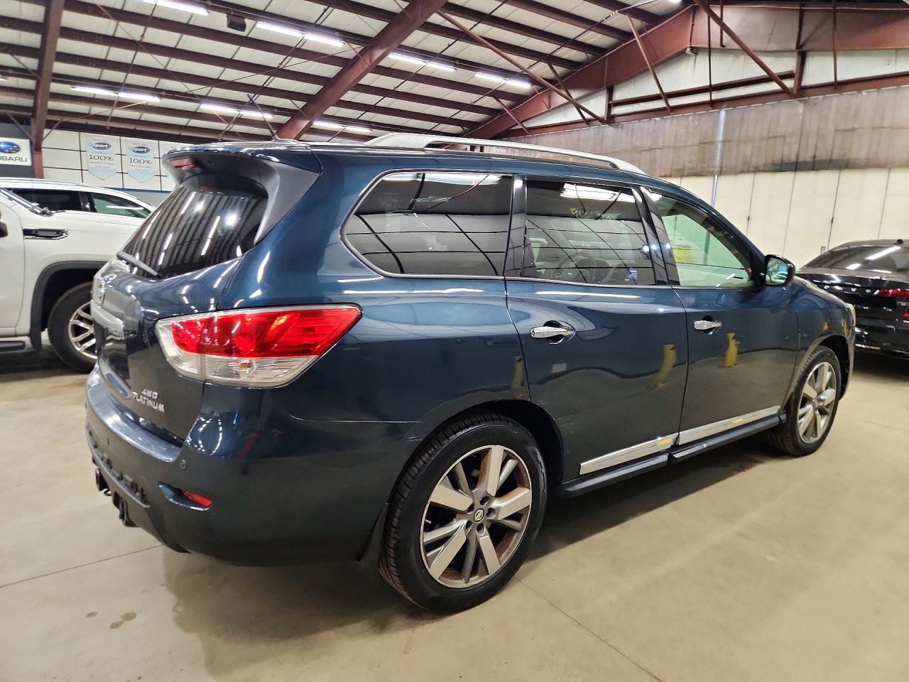 2013 Nissan Pathfinder S Blue vin: 5N1AR2MM4DC671562