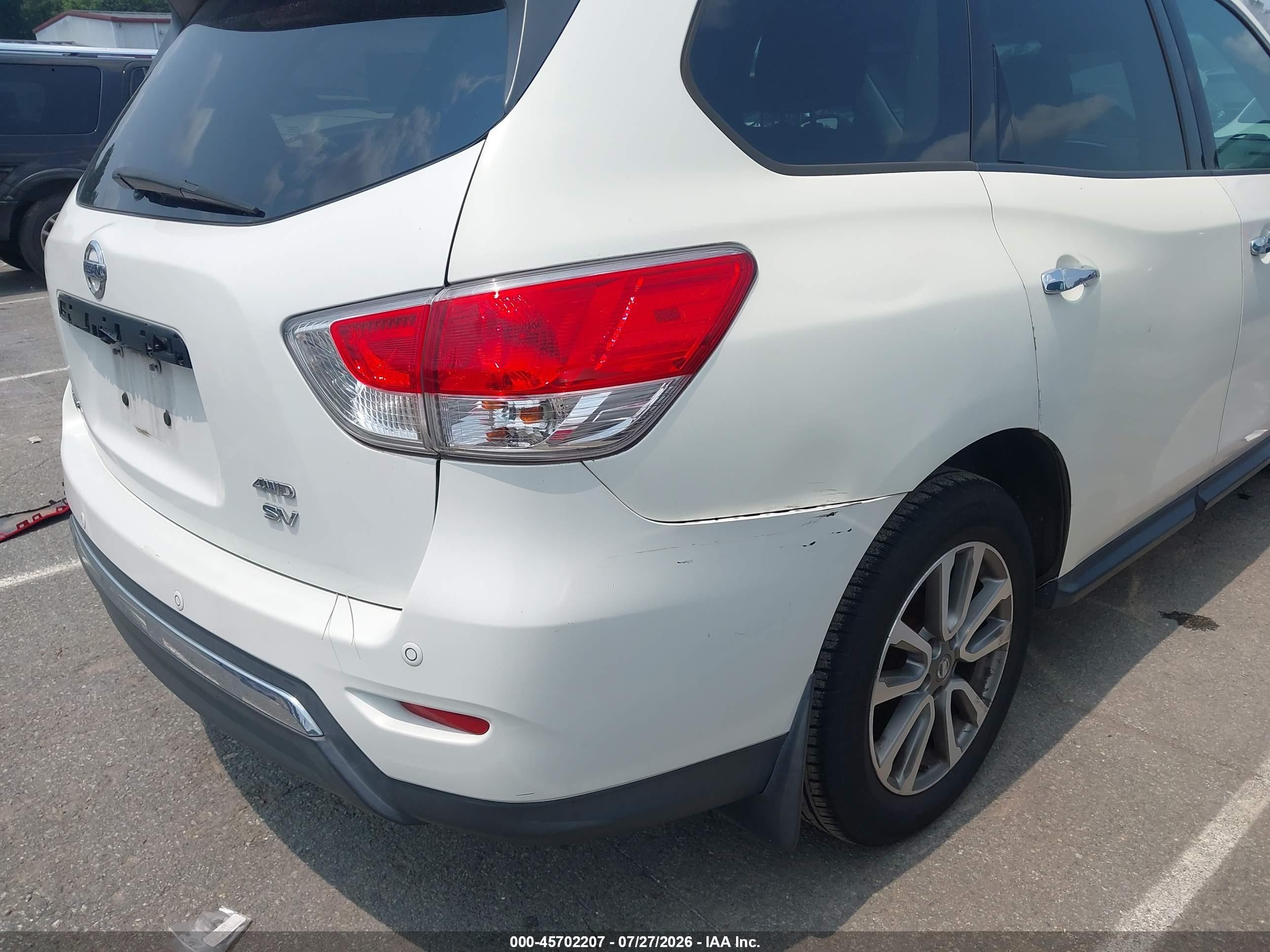 2013 Nissan Pathfinder Sv White vin: 5N1AR2MM4DC673957