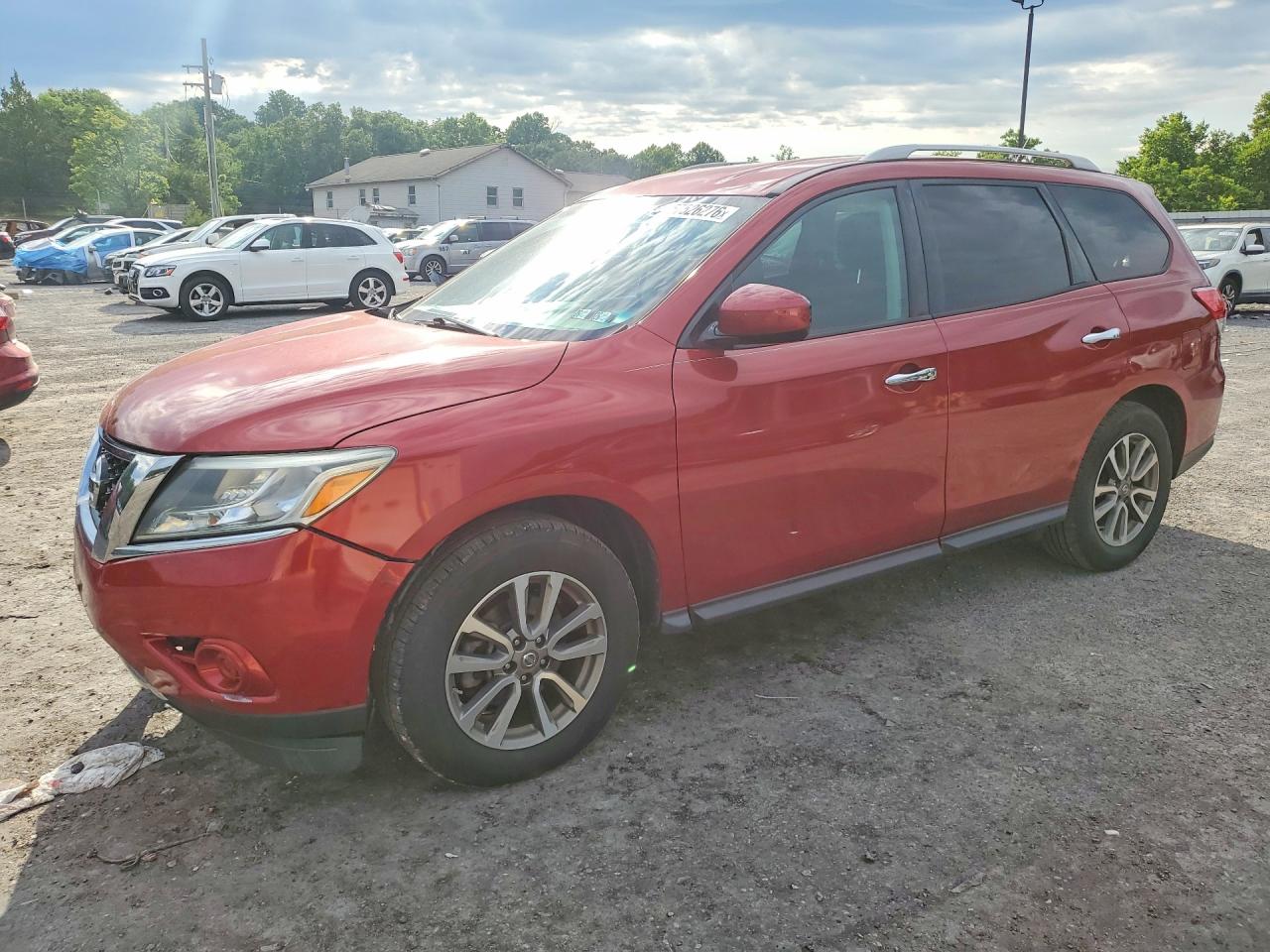2013 Nissan Pathfinder S Red vin: 5N1AR2MM4DC683405
