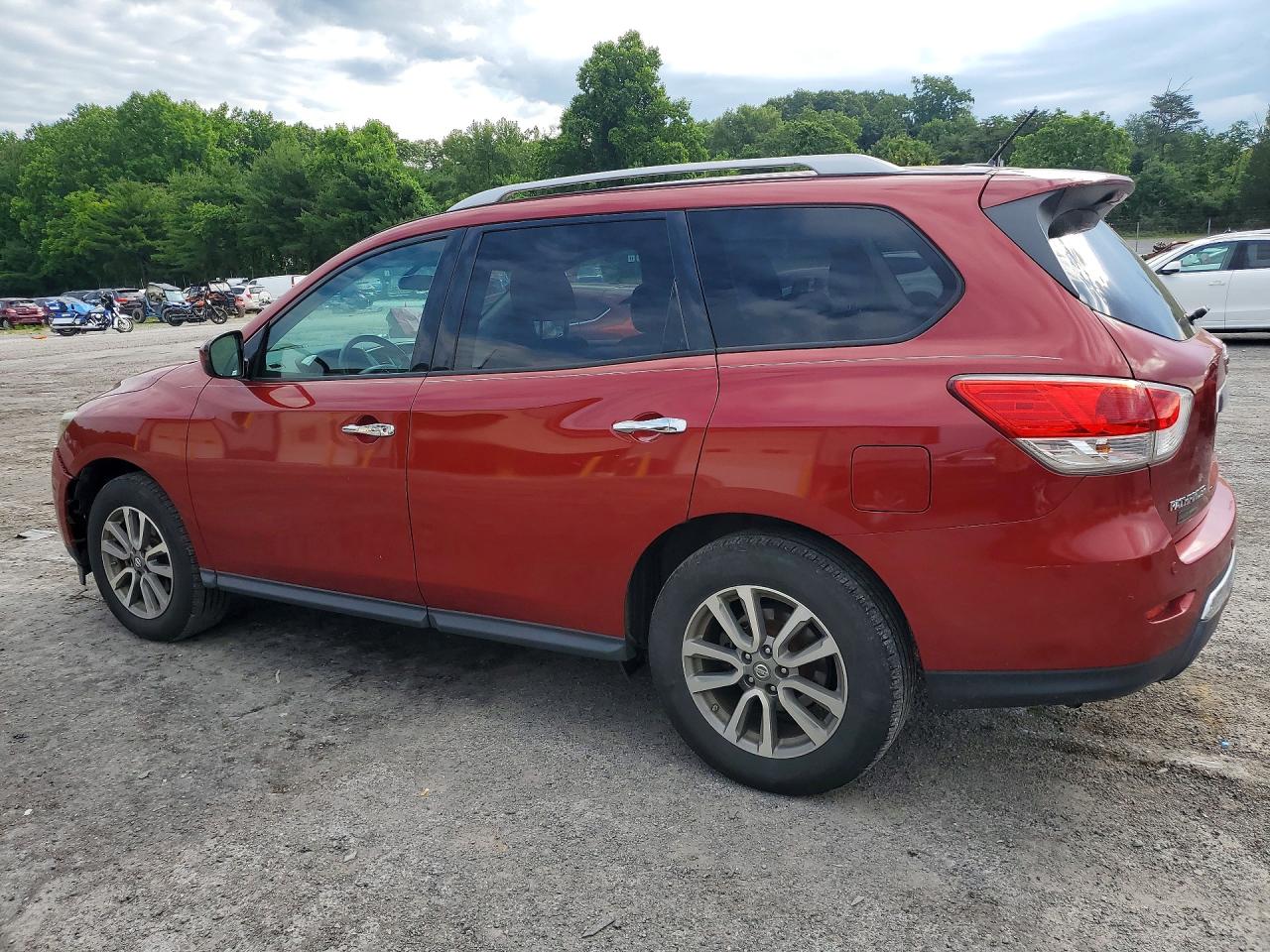 2013 Nissan Pathfinder S Red vin: 5N1AR2MM4DC683405
